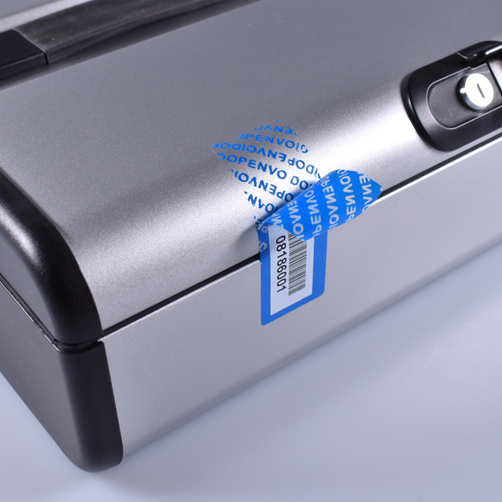 Étiquettes de sécurité avec résidus sur support